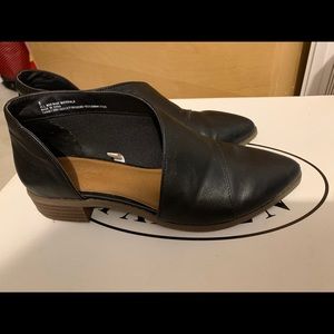 Targets wenda cut out bootie